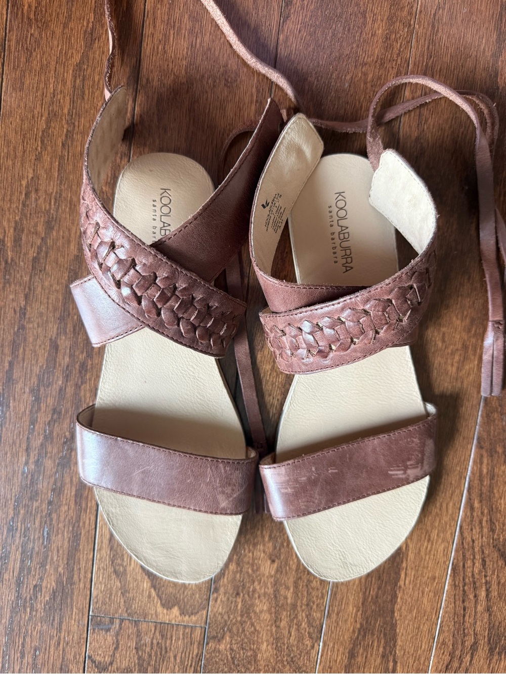 Koolaburra Brown Leather Braided Tie Strap Women's Sandals size 7 US women